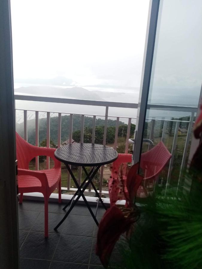 Holy Family Condo At Wind Residences,Tagaytay タガイタイ エクステリア 写真
