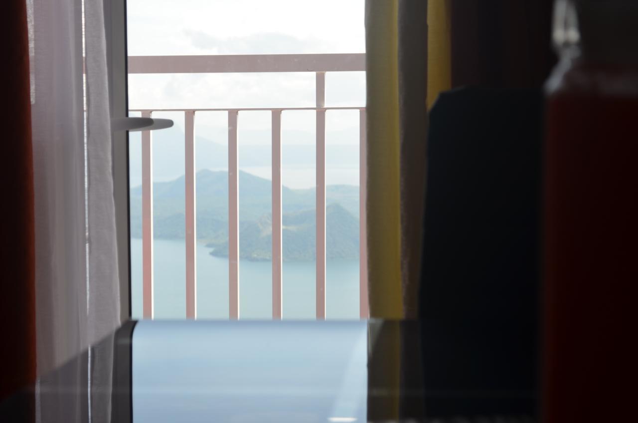 Holy Family Condo At Wind Residences,Tagaytay タガイタイ エクステリア 写真